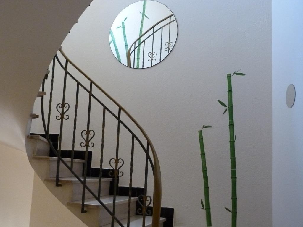 Hotel De Thau Meze Bagian luar foto